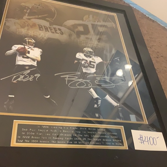 Autograph tee and frames - Picture 13 of 14